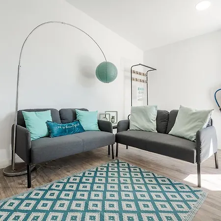 Casa Andorinhas بيت للعطل